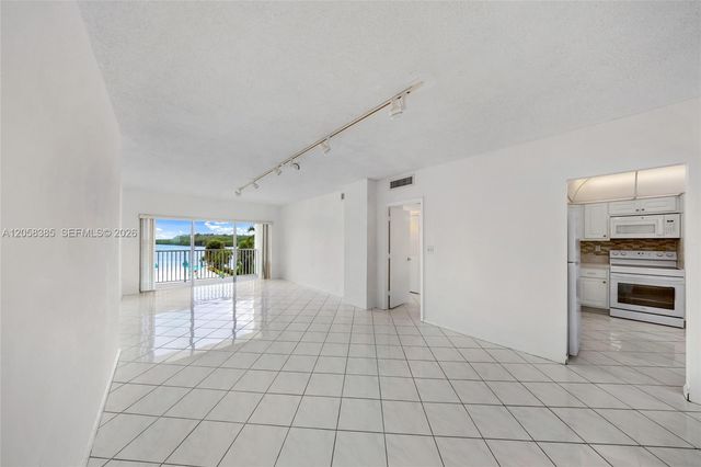300 Bayview Drive 202, Sunny Isles Beach, FL 33160