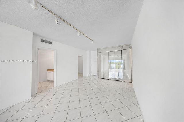 300 Bayview Drive 202, Sunny Isles Beach, FL 33160