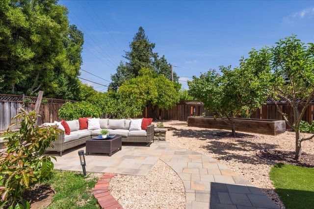 1027 EDMONDS Court, Sunnyvale, CA 94087
