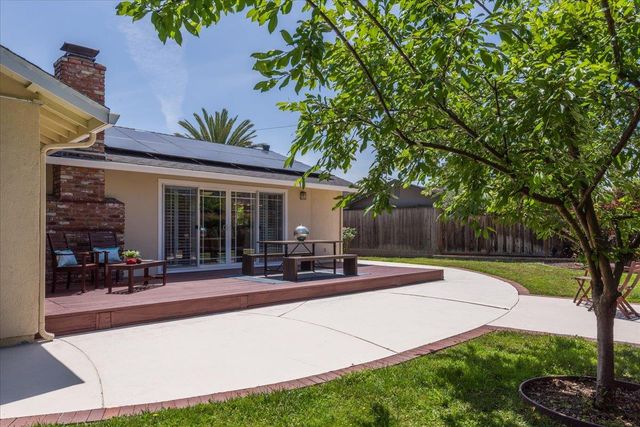 1027 EDMONDS Court, Sunnyvale, CA 94087