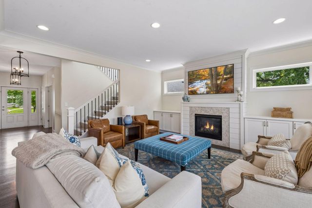 5840 Zenith Avenue S, Edina, MN 55410