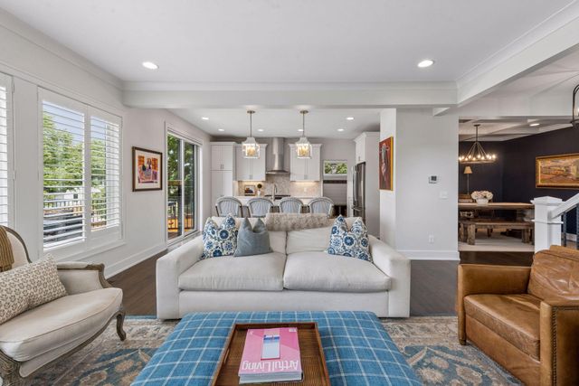 5840 Zenith Avenue S, Edina, MN 55410