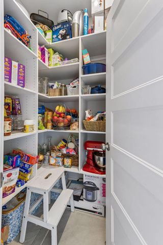 5840 Zenith Avenue S, Edina, MN 55410