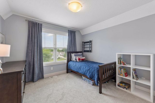 5840 Zenith Avenue S, Edina, MN 55410