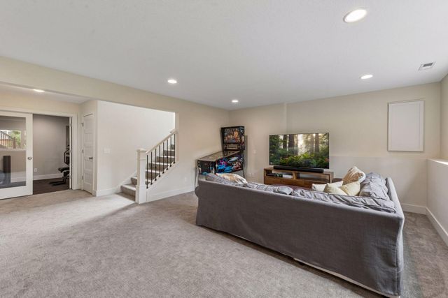 5840 Zenith Avenue S, Edina, MN 55410