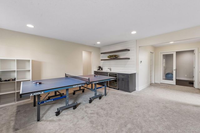 5840 Zenith Avenue S, Edina, MN 55410