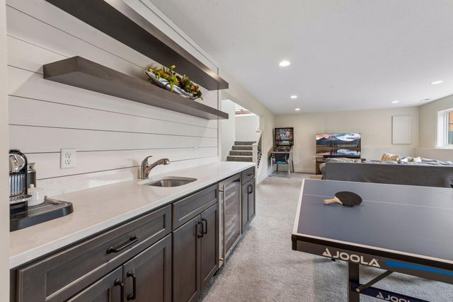 5840 Zenith Avenue S, Edina, MN 55410