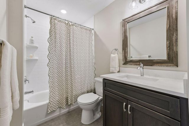 5840 Zenith Avenue S, Edina, MN 55410
