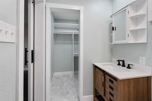 415 W Jefferson Street, Palmer, TX 75152