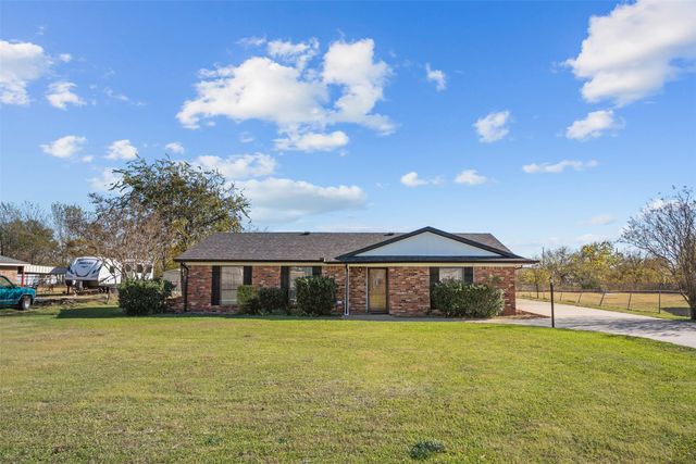 415 W Jefferson Street, Palmer, TX 75152