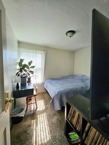 7608 Manor Avenue, Munster, IN 46321