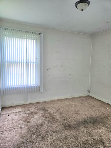 7608 Manor Avenue, Munster, IN 46321