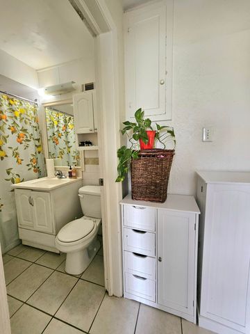 7608 Manor Avenue, Munster, IN 46321