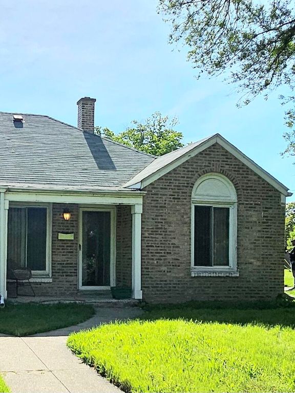 7608 Manor Avenue, Munster, IN 46321