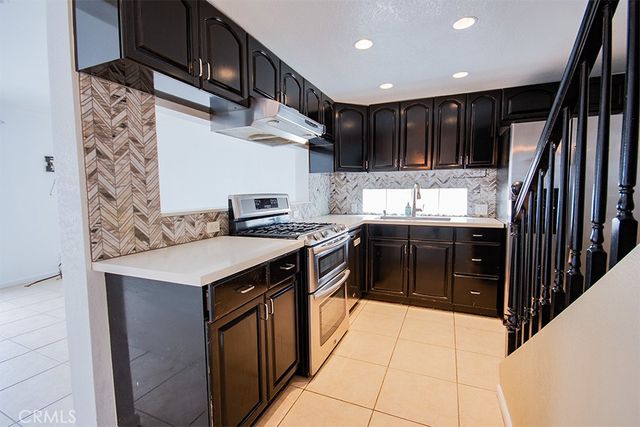 16821 Green Lane B, Huntington Beach, CA 92649
