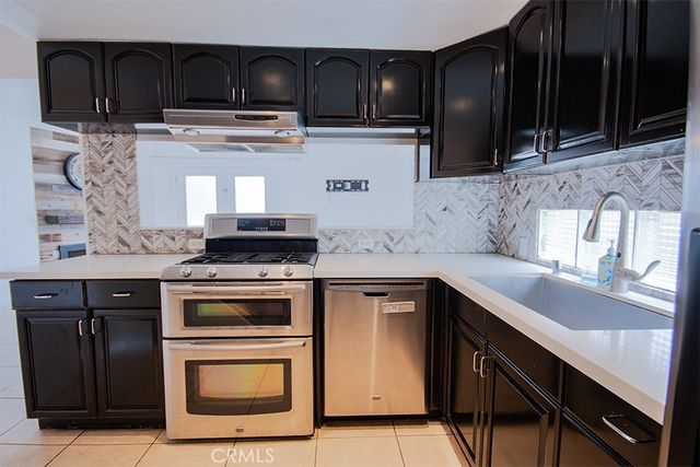 16821 Green Lane B, Huntington Beach, CA 92649