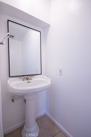 16821 Green Lane B, Huntington Beach, CA 92649