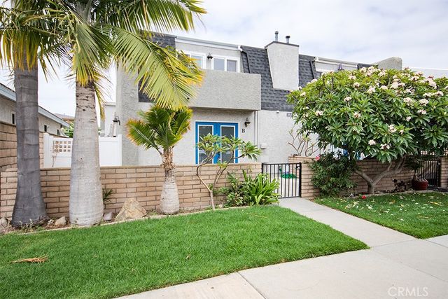 16821 Green Lane B, Huntington Beach, CA 92649