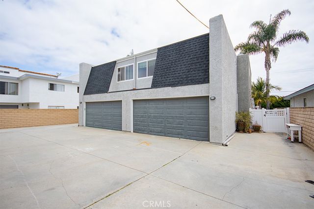 16821 Green Lane B, Huntington Beach, CA 92649