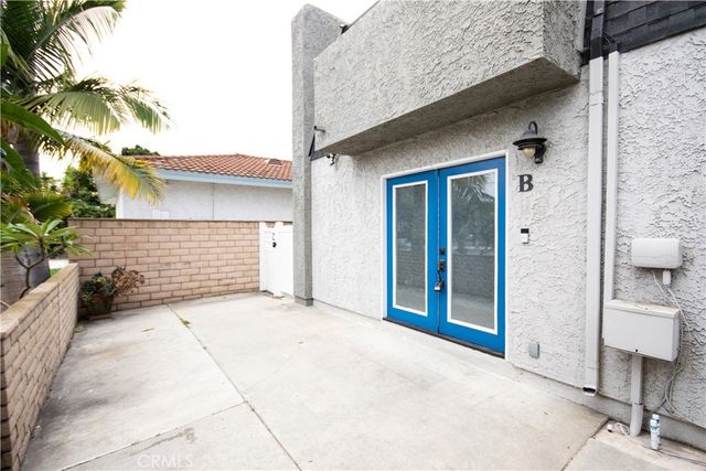 16821 Green Lane B, Huntington Beach, CA 92649