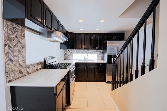 16821 Green Lane B, Huntington Beach, CA 92649