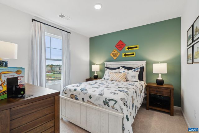 121 SAXON ST, Charlottesville, VA 22902