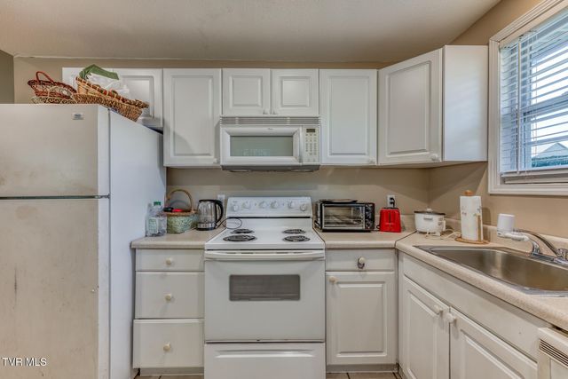 350 & 356 Poplar Ridge Road, Piney Flats, TN 37686