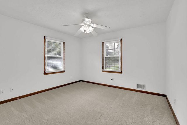 602 Beverly Way Way, Woodstock, GA 30188