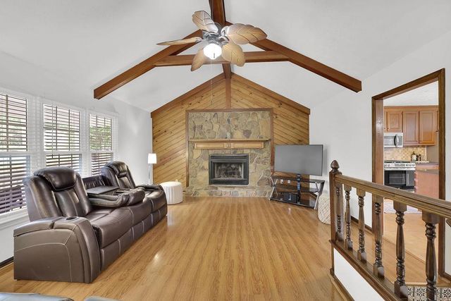 602 Beverly Way Way, Woodstock, GA 30188