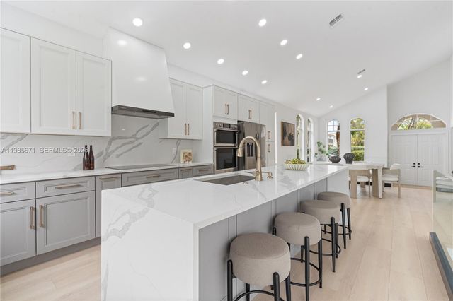 9840 Stover Way, Wellington, FL 33414