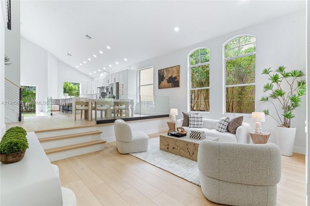 9840 Stover Way, Wellington, FL 33414