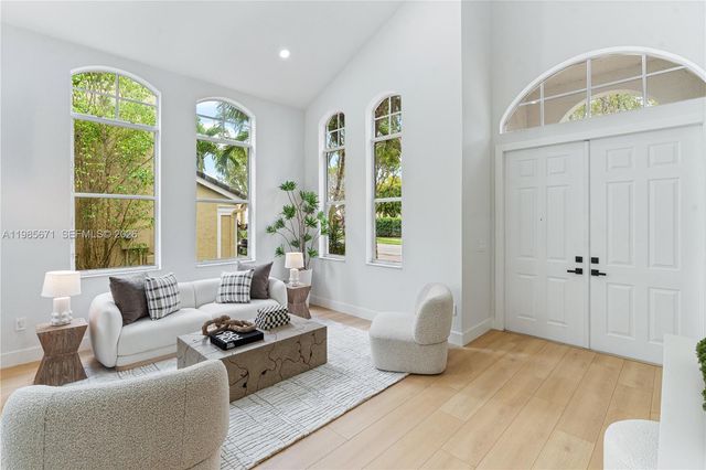 9840 Stover Way, Wellington, FL 33414