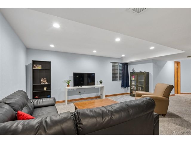 1 Birmingham Ct, Highlands Ranch, CO 80130