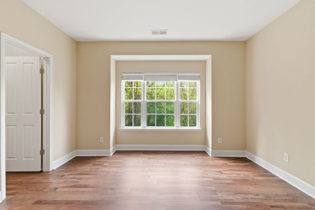 4848 Bevendean Dr Unit D9, Nashville, TN 37211