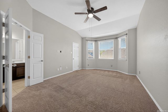 225 Country Vale, Cibolo, TX 78108