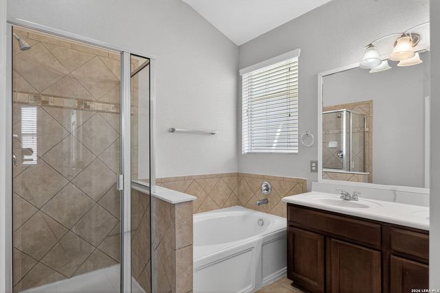 225 Country Vale, Cibolo, TX 78108