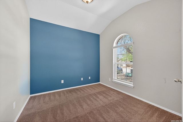225 Country Vale, Cibolo, TX 78108
