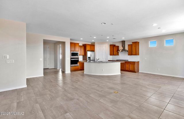 8302 S Stargilia Court, Tucson, AZ 85747