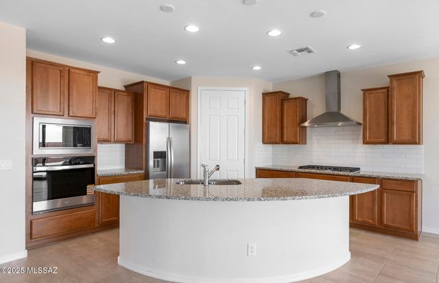 8302 S Stargilia Court, Tucson, AZ 85747