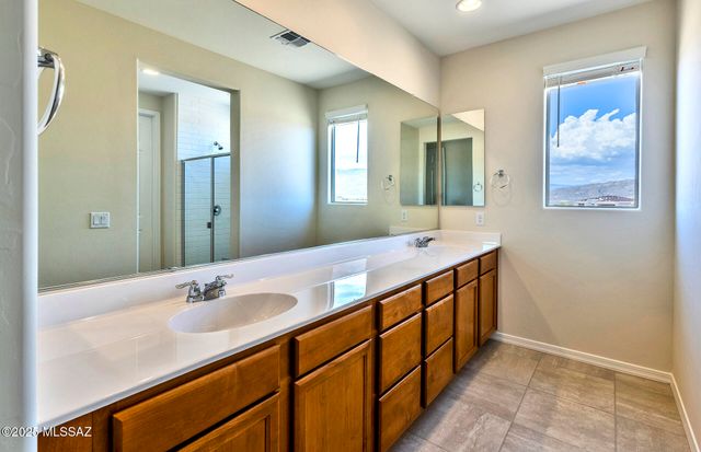 8302 S Stargilia Court, Tucson, AZ 85747