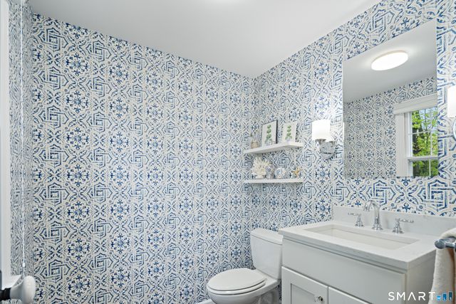 50 Heritage Hill Road 50, New Canaan, CT 06840