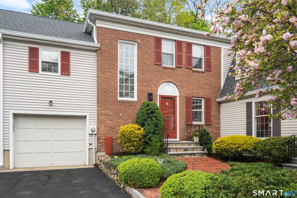 50 Heritage Hill Road 50, New Canaan, CT 06840