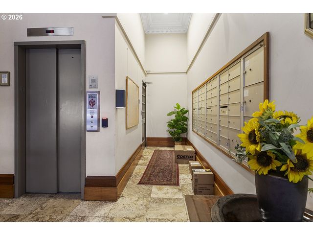 1005 Sw PARK Ave 501, Portland, OR 97205