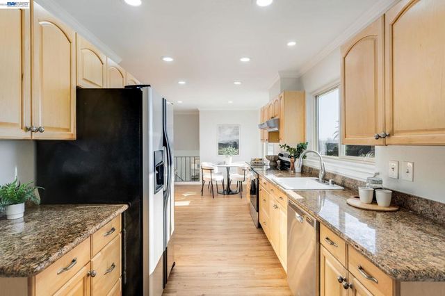 3636 Arcadian Dr, Castro Valley, CA 94546
