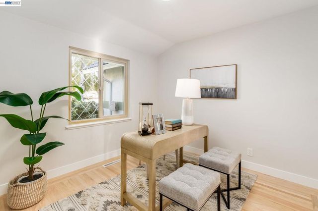 3636 Arcadian Dr, Castro Valley, CA 94546