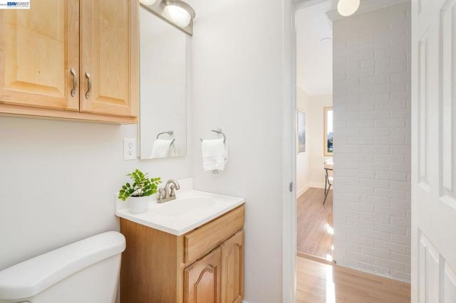 3636 Arcadian Dr, Castro Valley, CA 94546