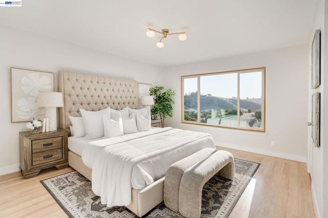 3636 Arcadian Dr, Castro Valley, CA 94546