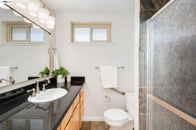 3636 Arcadian Dr, Castro Valley, CA 94546