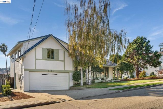 3636 Arcadian Dr, Castro Valley, CA 94546