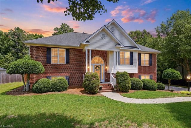 5828 Election Oak Drive, High Point, NC 27265